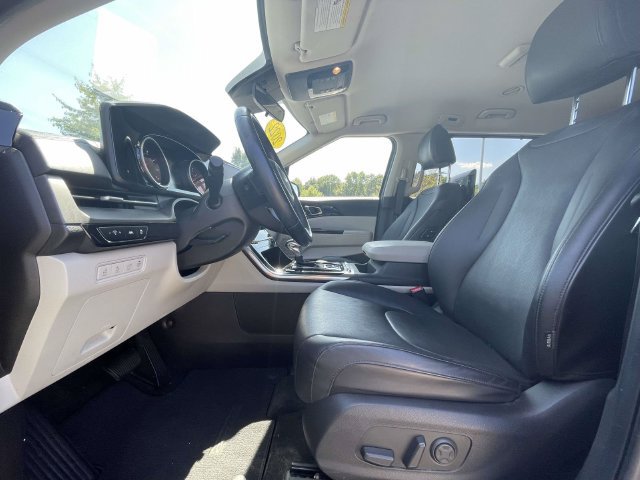 Certified 2022 Kia Carnival SX FWD image 14