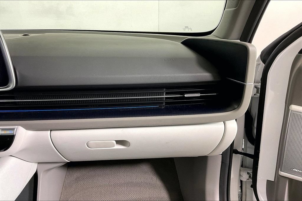 Used 2023 Hyundai Ioniq 6 Limited RWD image 16