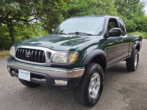 Used 2003 Toyota Tacoma PreRunner RWD image 1