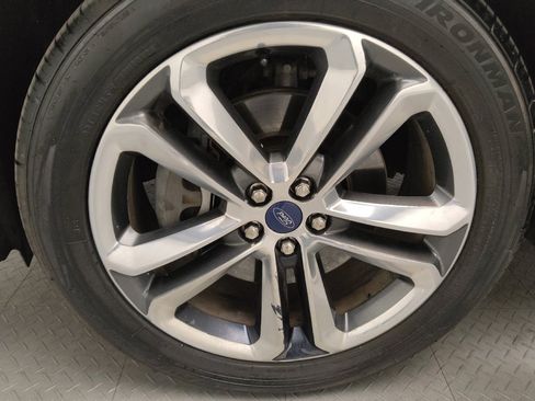 Used 2017 Ford Edge Sport w/ Technology Package image 31