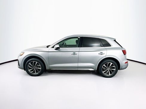 Used 2021 Audi Q5 Premium w/ Convenience Package image 4