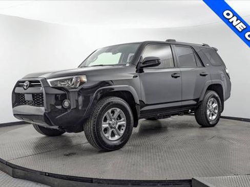 Used 2024 Toyota 4Runner SR5 RWD image 2