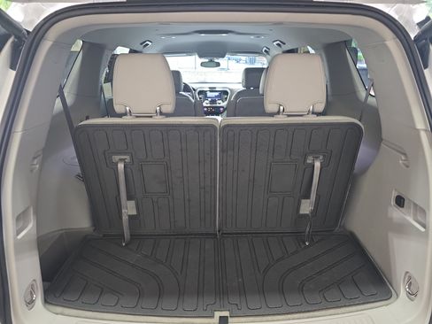 Used 2020 GMC Acadia SLT FWD image 13
