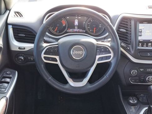 Used 2018 Jeep Cherokee Trailhawk w/ Comfort/Convenience Group image 23