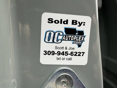 Used 2024 Toyota Sequoia Limited image 29