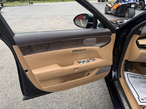 Used 2025 Genesis G90 3.5T AWD/4WD image 35