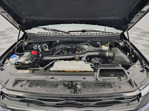 Used 2023 Ford Expedition Limited image 17