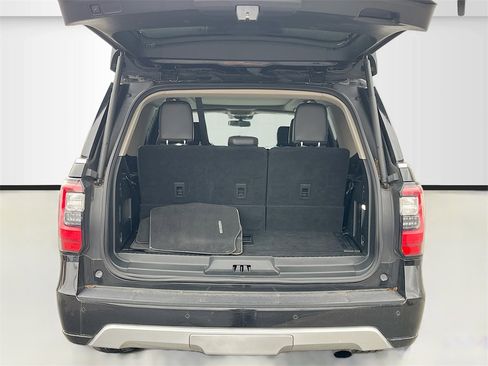 Used 2021 Ford Expedition Platinum image 28