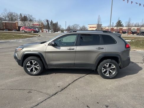Certified 2017 Jeep Cherokee Trailhawk w/ Cold Weather Group image 7
