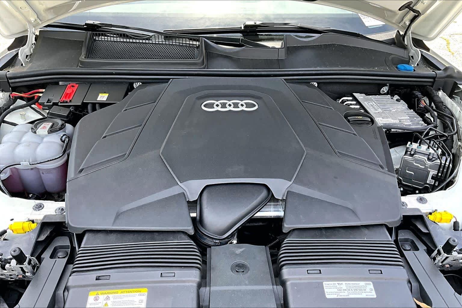 Used 2025 Audi Q7 3.0T Premium Plus AWD/4WD image 30