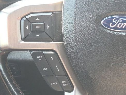Used 2018 Ford F150 Platinum w/ Equipment Group 701A Luxury AWD/4WD image 38