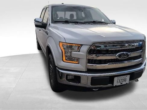 Used 2016 Ford F150 Lariat w/ Equipment Group 502A Luxury image 3