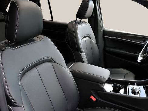New 2026 Jeep Grand Cherokee Limited AWD/4WD image 21