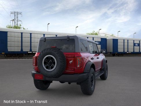 New 2026 Ford Bronco Outer Banks w/ Sasquatch Package AWD/4WD image 8
