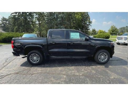 New 2026 Chevrolet Colorado LT w/ LT Convenience Package AWD/4WD image 9