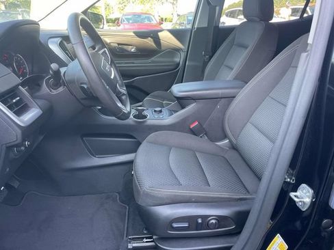 Used 2024 GMC Terrain SLE w/ Driver Convenience Package FWD image 15