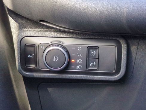 Used 2025 Ford Explorer ST image 26