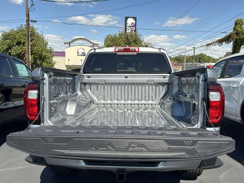 New 2026 GMC Canyon Elevation w/ Convenience Package RWD image 29