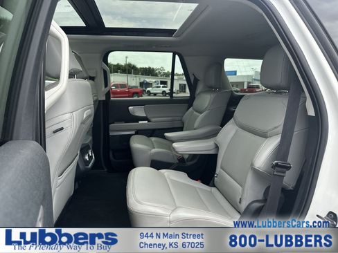 Used 2025 Ford Expedition Active AWD/4WD image 22