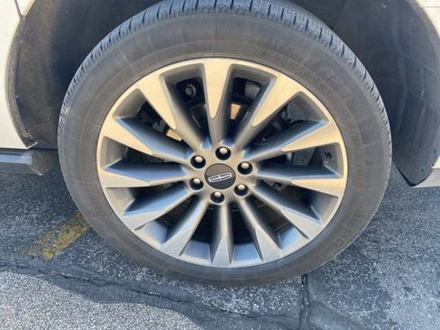 Used 2020 Lincoln Navigator L Reserve w/ Luxury Package image 8