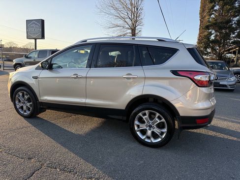 Used 2017 Ford Escape Titanium image 7