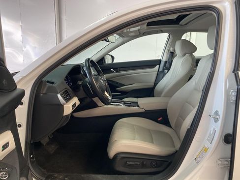 Used 2021 Honda Accord Touring image 19