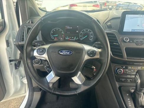 Used 2022 Ford Transit Connect XLT image 21