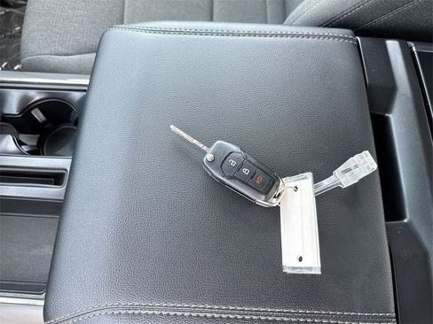 Used 2024 Ford F150 XLT w/ Mobile Office Package image 36