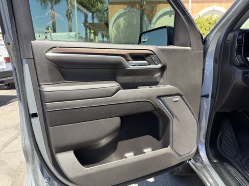 Used 2024 Chevrolet Silverado 1500 LT Trail Boss w/ Convenience Package II AWD/4WD image 28