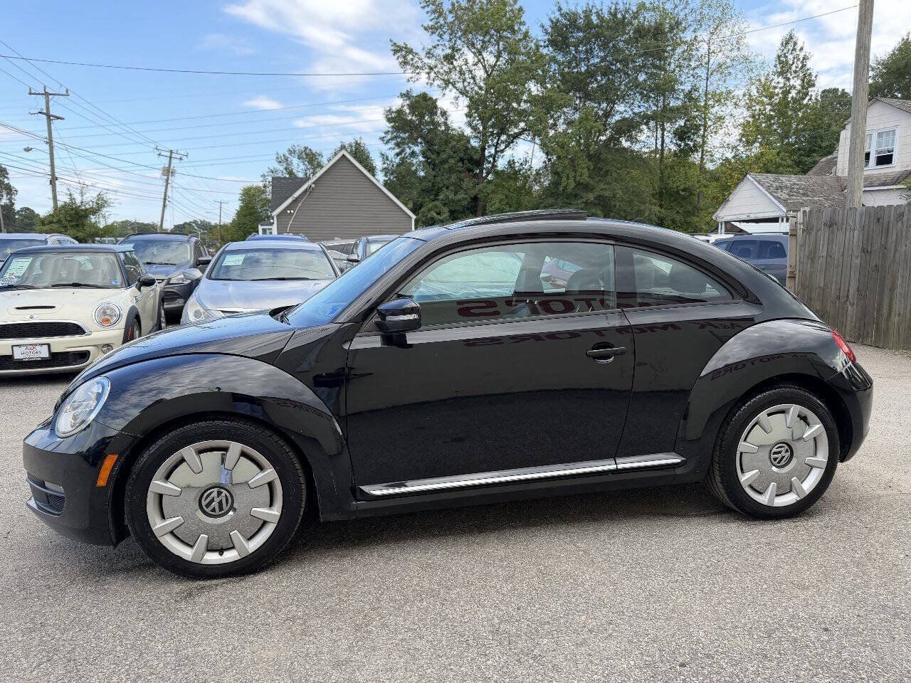Used 2012 Volkswagen Beetle 2.5 FWD image 5