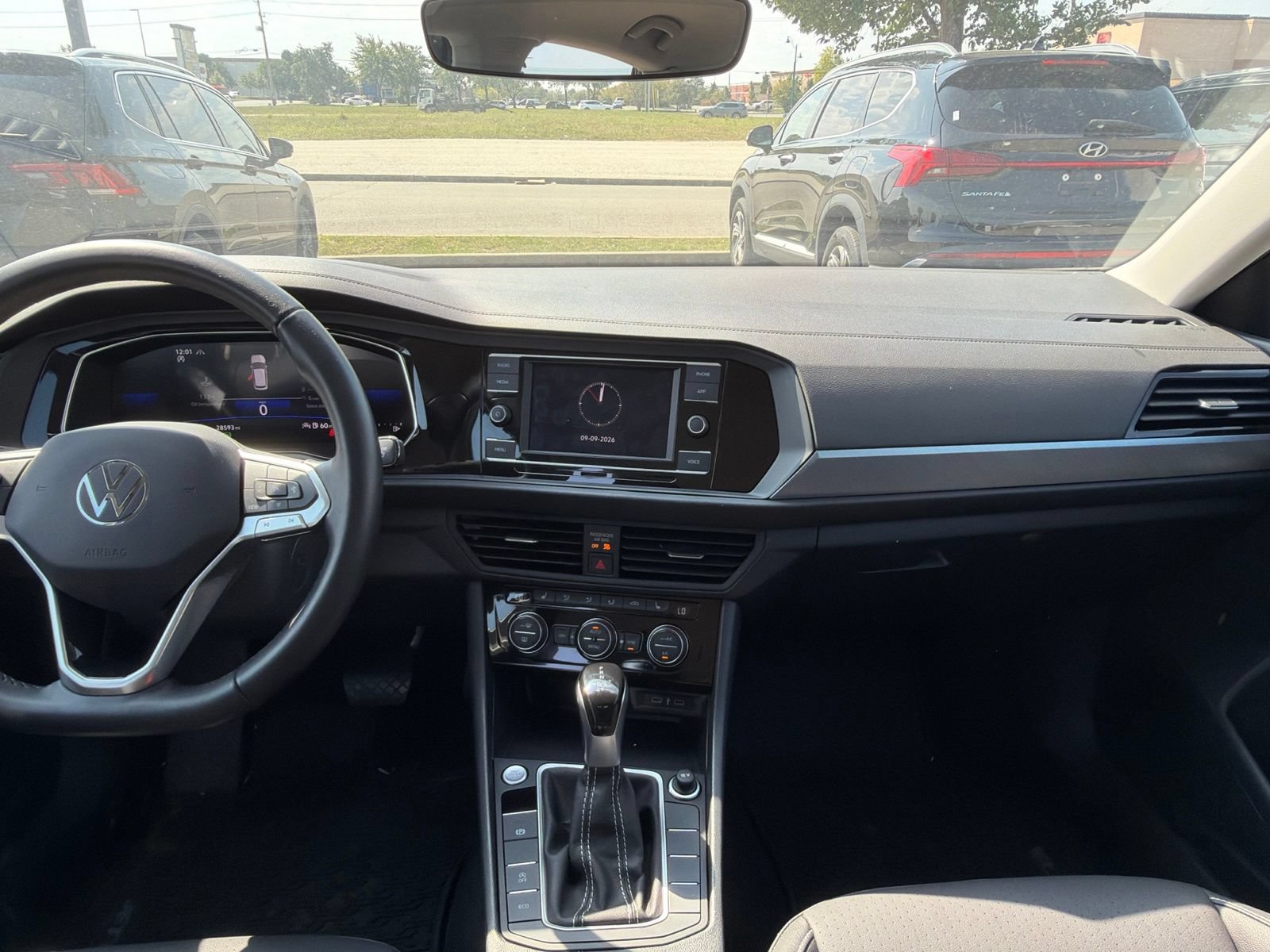 Certified 2023 Volkswagen Jetta SE FWD image 31