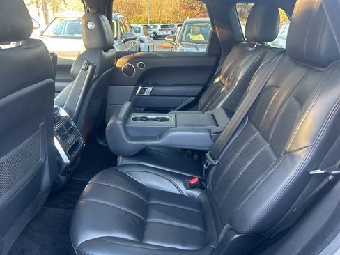 Used 2017 Land Rover Range Rover Sport HSE image 24