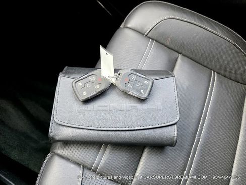 Used 2015 GMC Yukon Denali w/ Open Road Package image 68