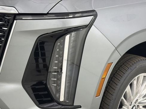 New 2026 Cadillac Escalade Luxury w/ Touring Package image 15