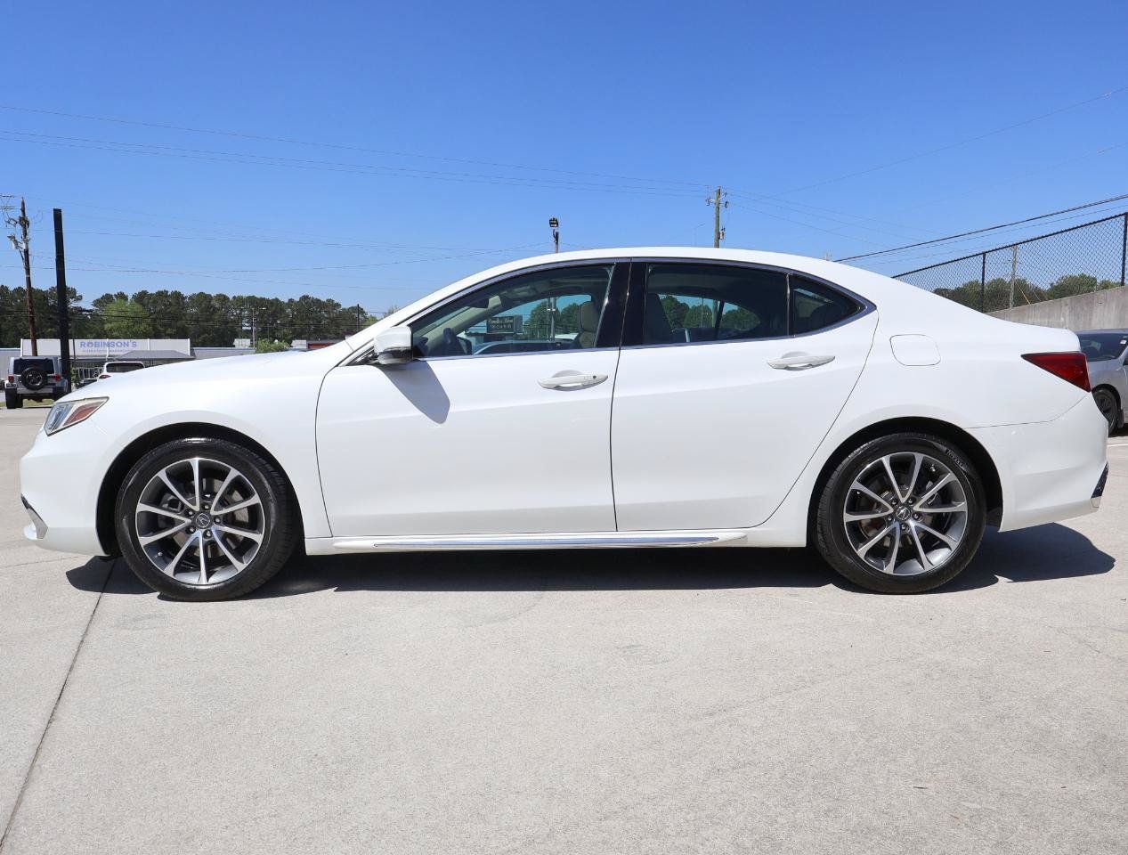 Used 2018 Acura TLX w/ Technology Package FWD image 3