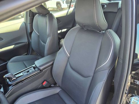 Certified 2026 Toyota Prius XLE FWD image 21