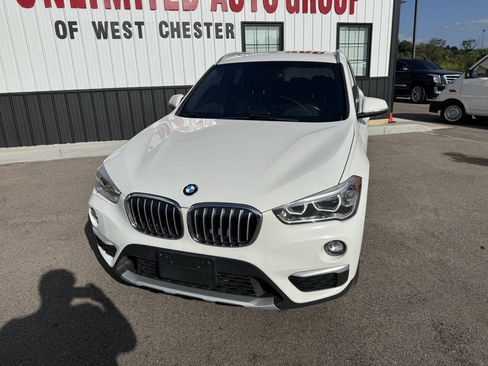 Used 2018 BMW X1 xDrive28i w/ Premium Package Essential AWD/4WD image 2