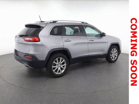 Used 2015 Jeep Cherokee Limited AWD/4WD image 5