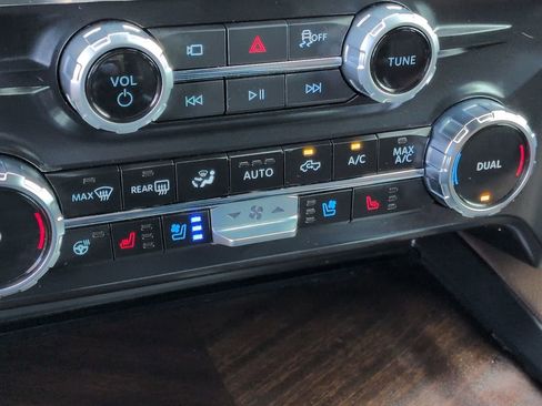 Used 2025 Ford F250 King Ranch w/ Chrome Package AWD/4WD image 23