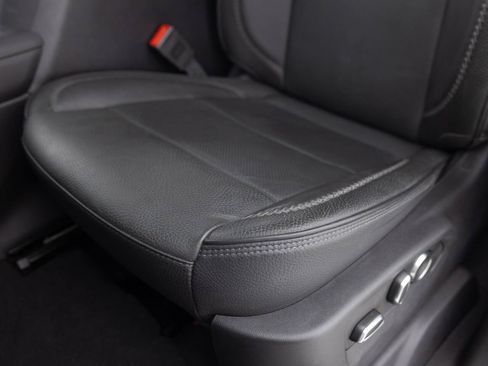 Used 2025 GMC Sierra 2500 Denali w/ Denali Reserve Package image 23