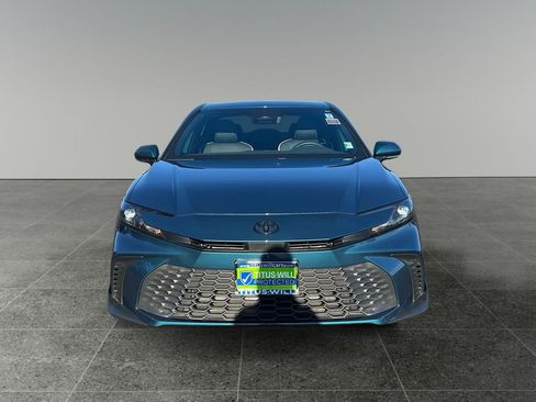 Used 2025 Toyota Camry SE w/ Convenience Package AWD/4WD image 2