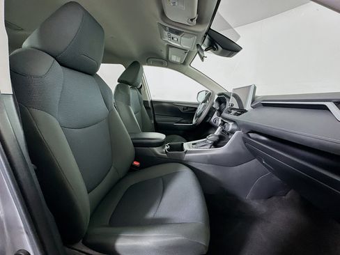 Used 2024 Toyota RAV4 LE image 29