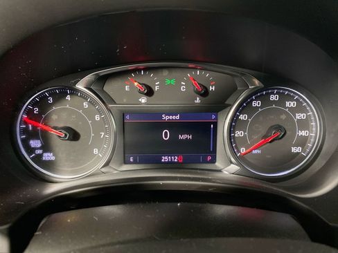 Used 2023 GMC Terrain SLT image 15