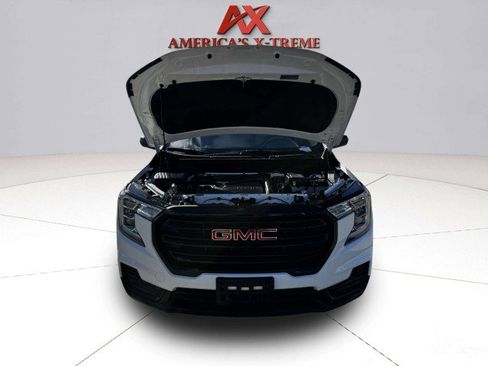 Used 2023 GMC Terrain SLE w/ Driver Convenience Package image 59