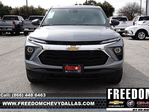 New 2026 Chevrolet TrailBlazer LS w/ LS Convenience Package FWD image 2