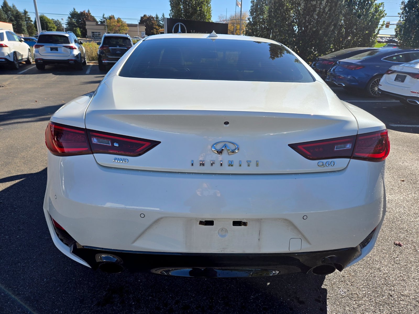 Used 2020 INFINITI Q60 3.0t Luxe w/ Essential Package AWD/4WD image 4