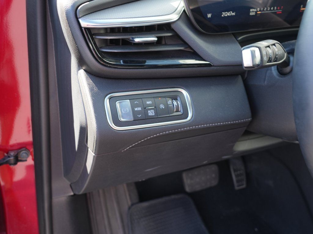 Certified 2026 Buick Enclave Sport Touring AWD/4WD image 17