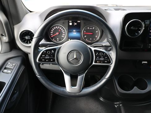 Used 2022 Mercedes-Benz Sprinter 4500 w/ Parking Package image 13
