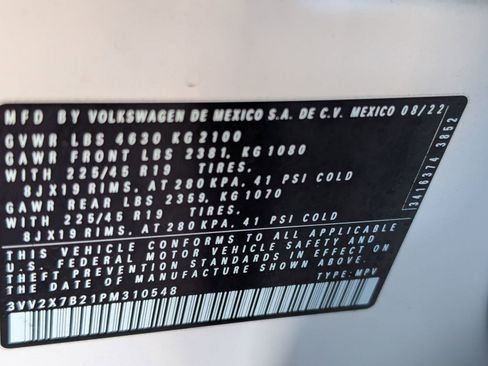 Used 2023 Volkswagen Taos SEL image 23