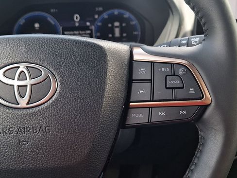 Used 2026 Toyota Grand Highlander AWD Hybrid image 18